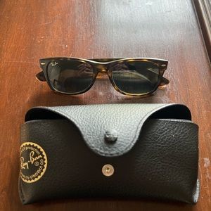 Rayban Wayfarer Sunglasses